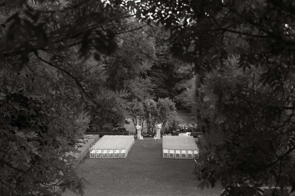 Graydon Hall Manor wedding ceremony in Toronto gardens