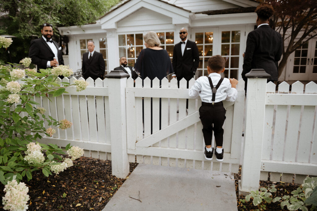 First look at an early September Toronto wedding