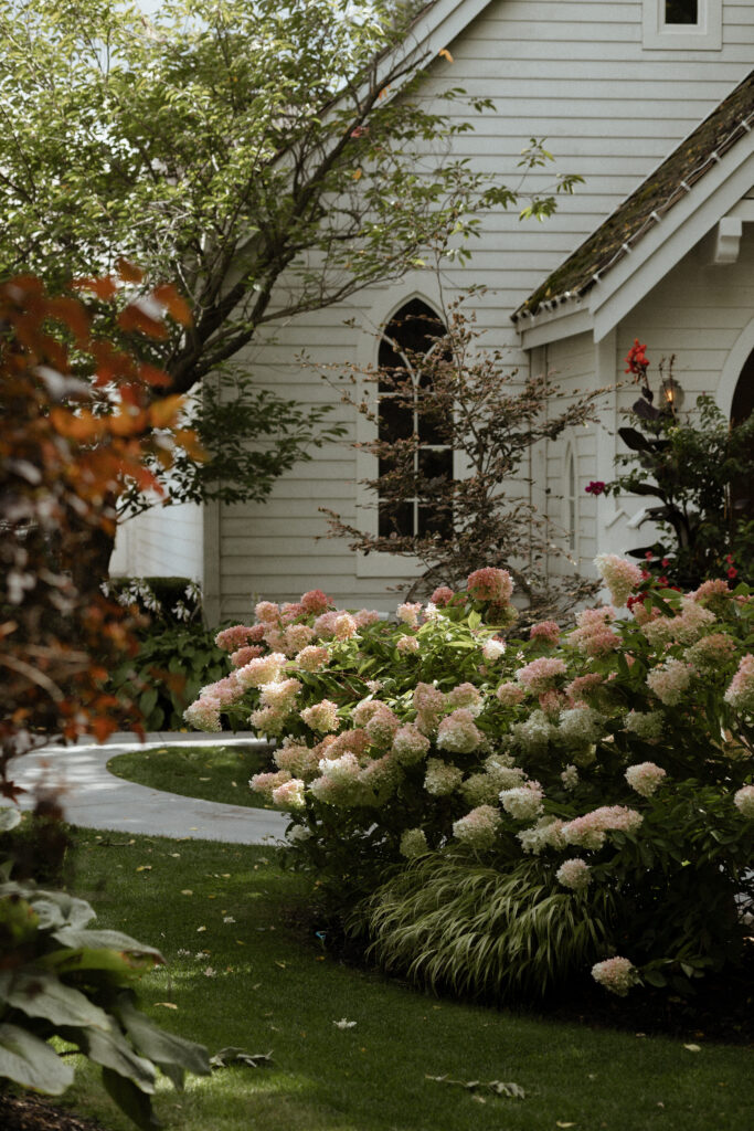 Emotional September wedding photographed by a Toronto wedding photographer