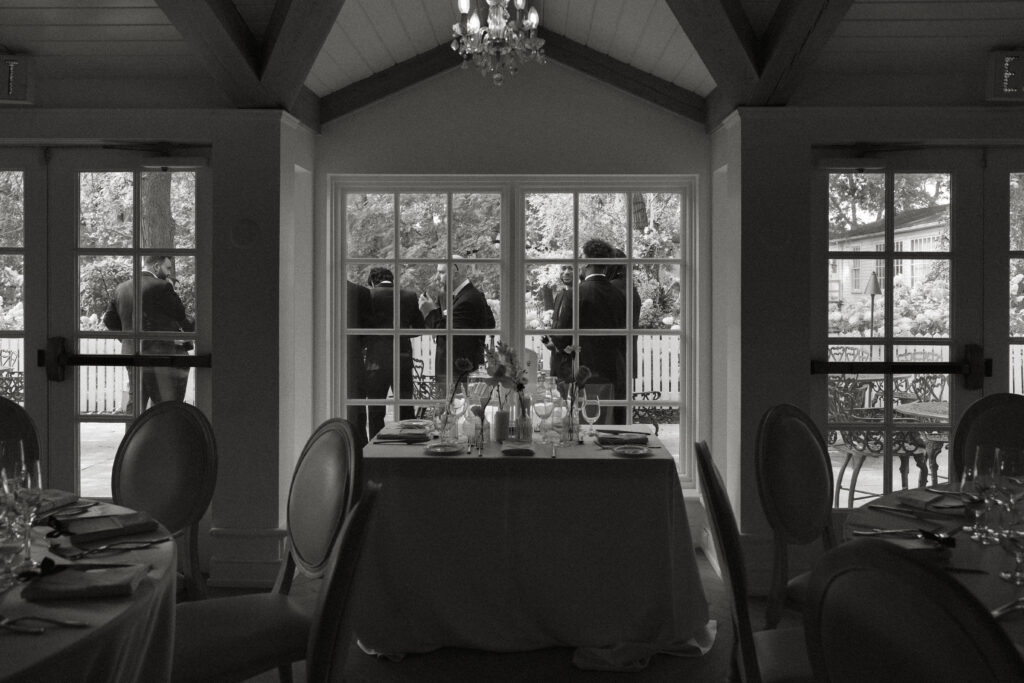 September wedding at The Doctor's House photographed by a Toronto wedding photographer