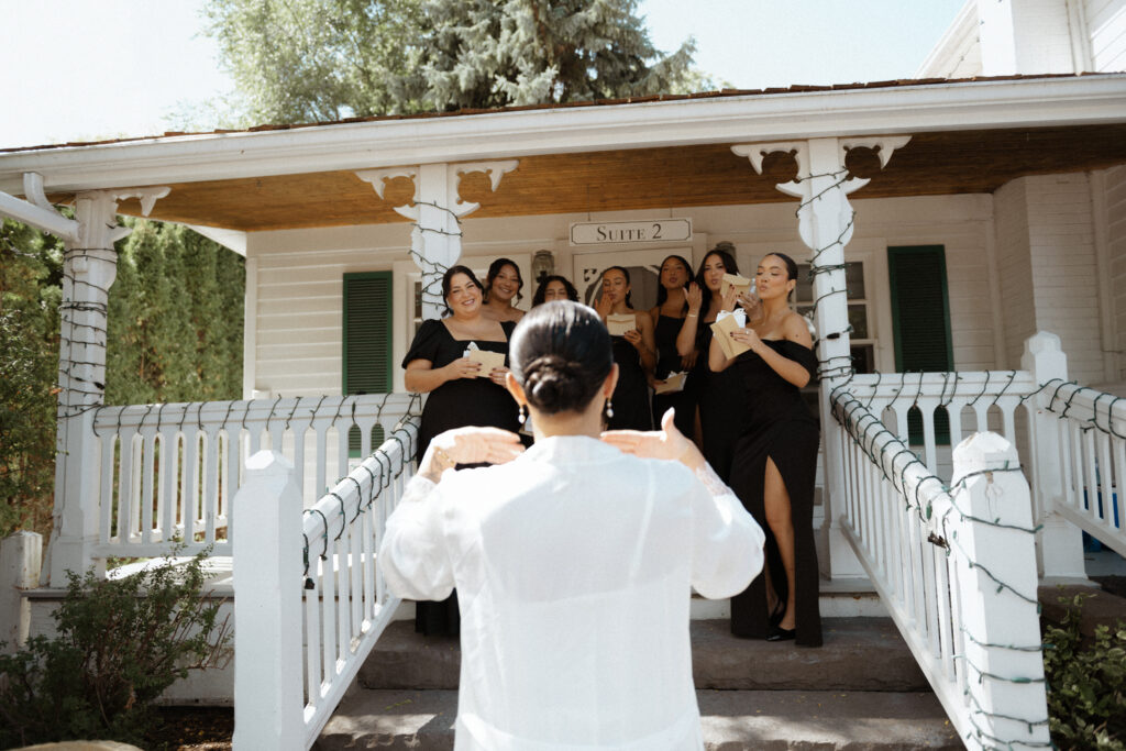 Estate wedding just north of Toronto photographed by a Toronto wedding photographer