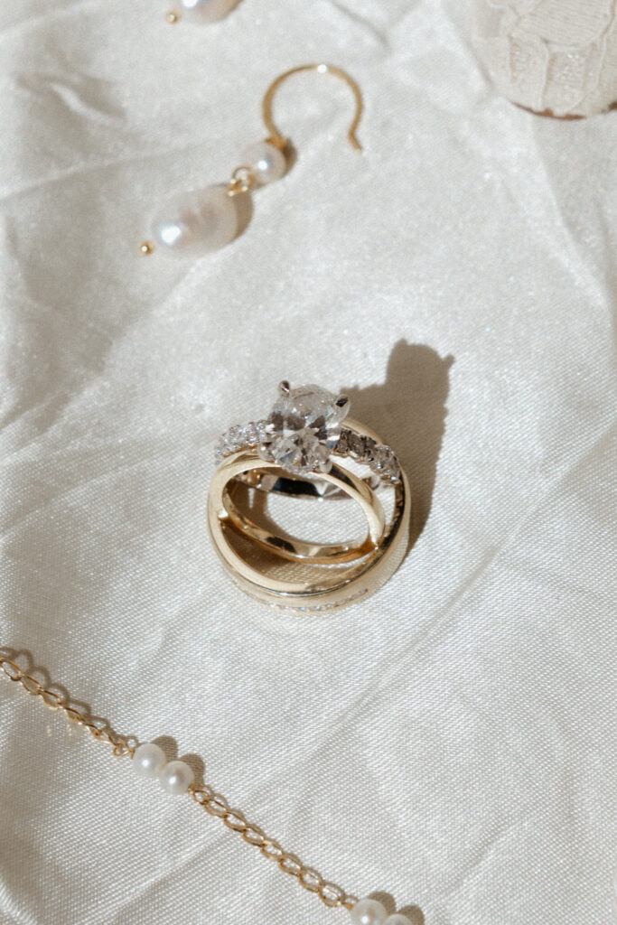 Estate wedding just north of Toronto photographed by a Toronto wedding photographer