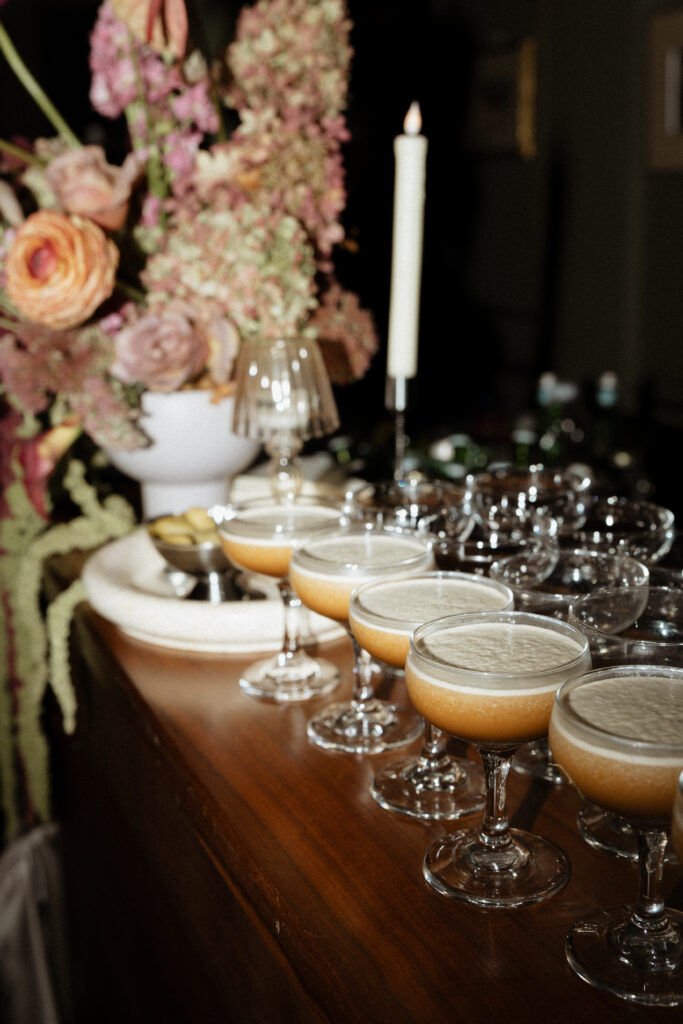 Luxury wedding at the University Club of Toronto with editorial details